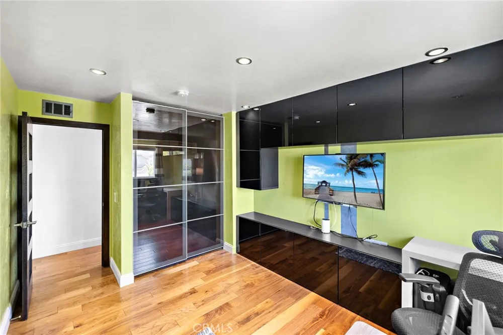 22051 Salcedo Mission Viejo, CA 92691