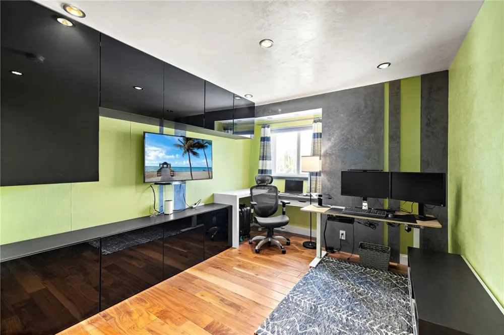 22051 Salcedo Mission Viejo, CA 92691