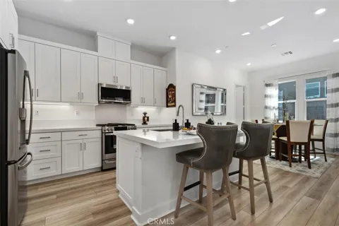 888 Sunrise Road