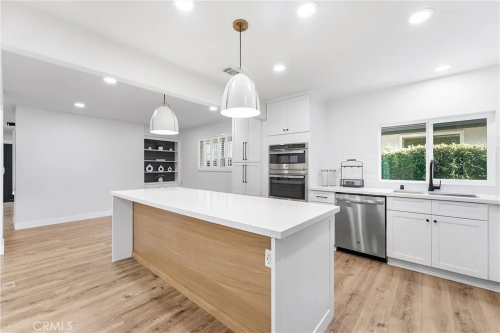 1467 Kathleen Orange, CA 92867