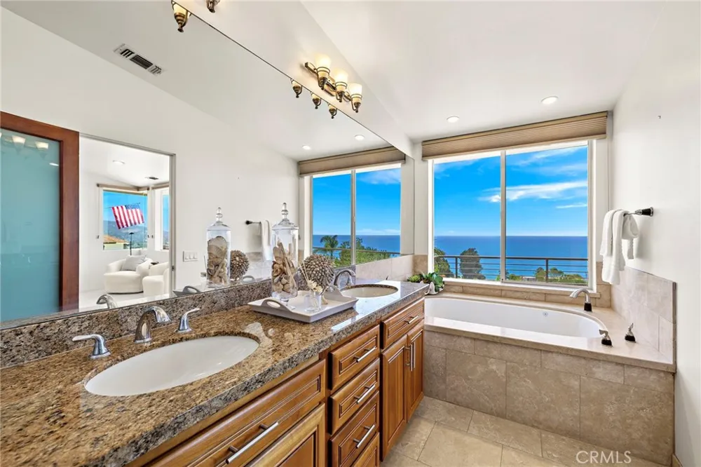 2166 Ruby Place Laguna Beach, CA 92651
