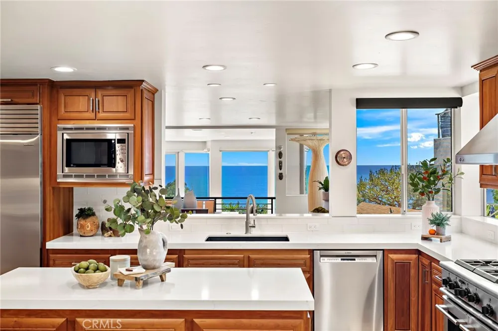 2166 Ruby Place Laguna Beach, CA 92651