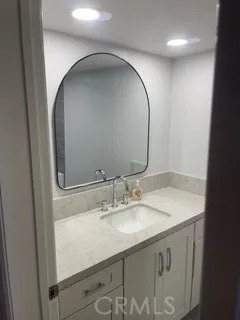 27535 Nivelada Mission Viejo, CA 92692