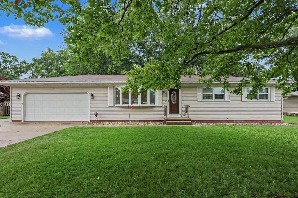 1830 Kings Court Muskegon, MI 49445