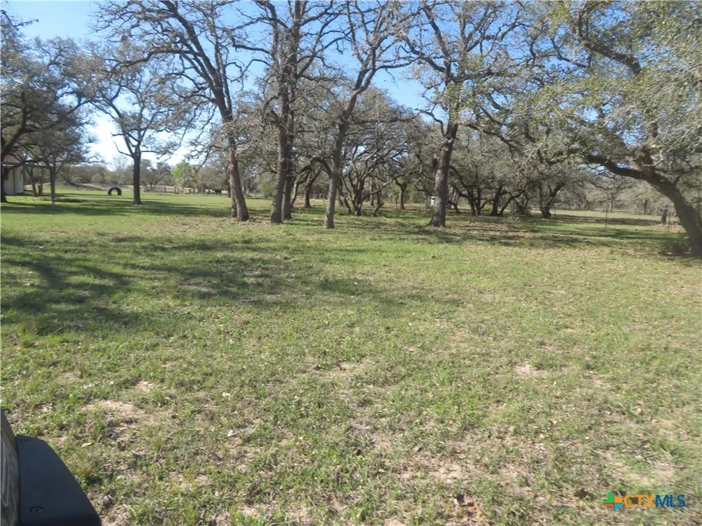 1923 CO RD 286 Edna, TX 77957