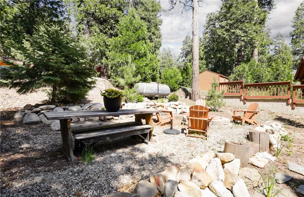 10821 Ponderosa Wofford Heights, CA 93285