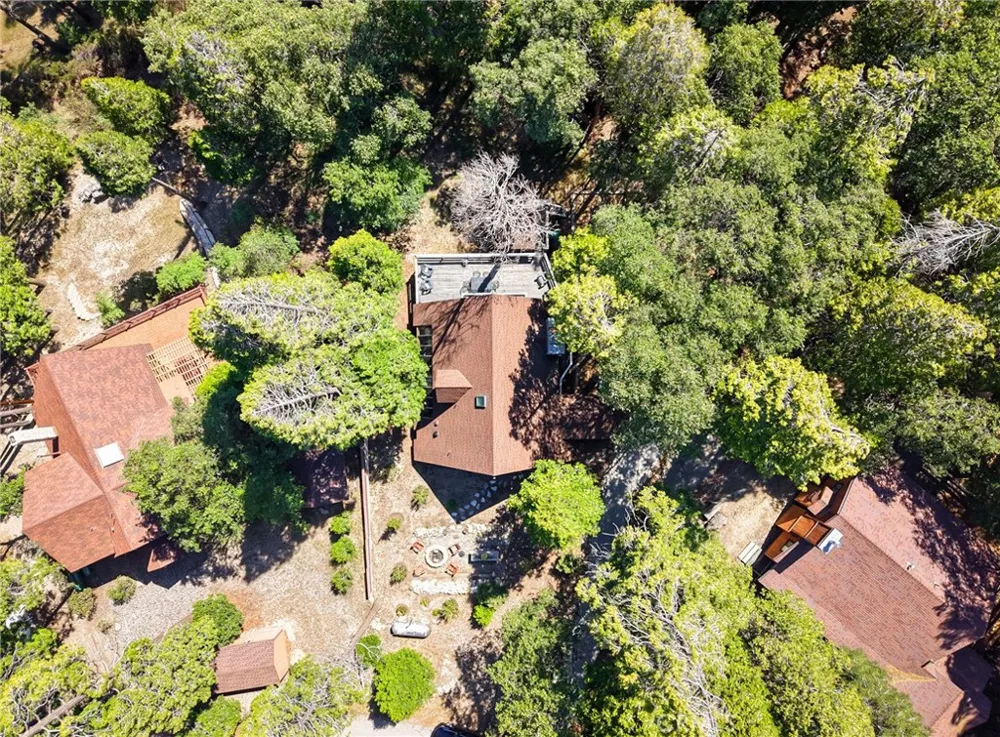 10821 Ponderosa Wofford Heights, CA 93285