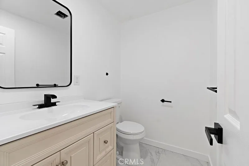 1578 San Bernardino Costa Mesa, CA 92627