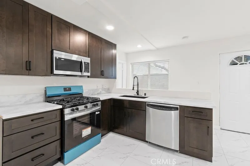1578 San Bernardino Costa Mesa, CA 92627