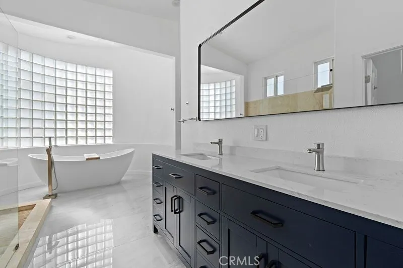 1578 San Bernardino Costa Mesa, CA 92627
