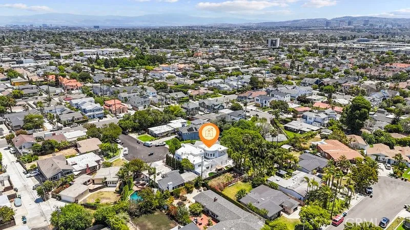 1578 San Bernardino Costa Mesa, CA 92627