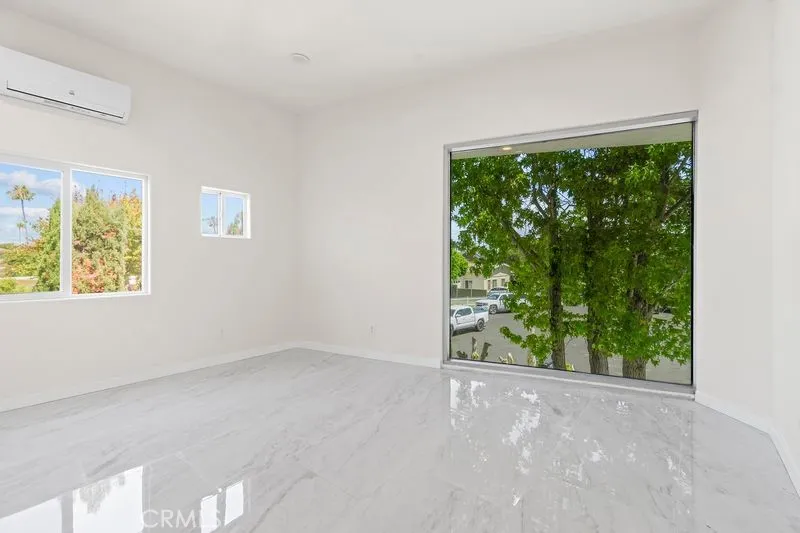 1578 San Bernardino Costa Mesa, CA 92627