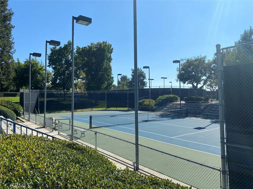 14 Greenleaf Irvine, CA 92604