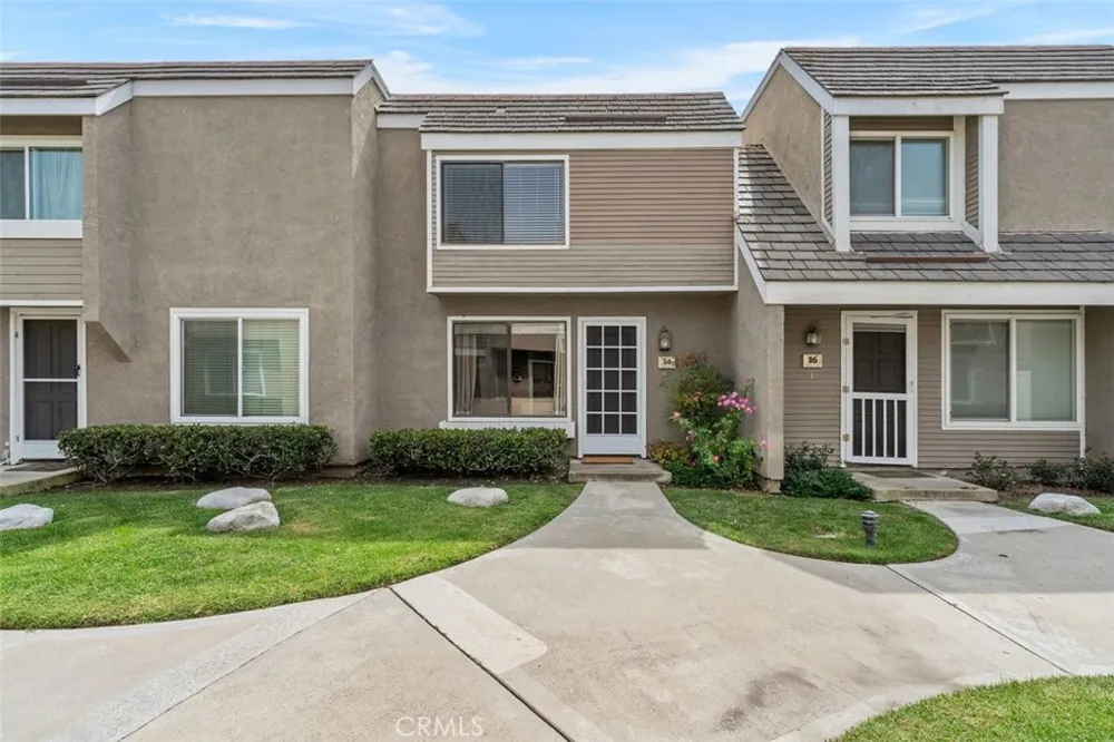 14 Greenleaf Irvine, CA 92604