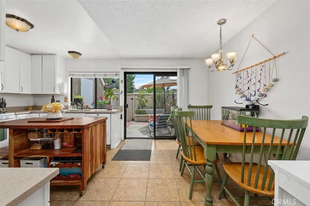 14 Greenleaf Irvine, CA 92604