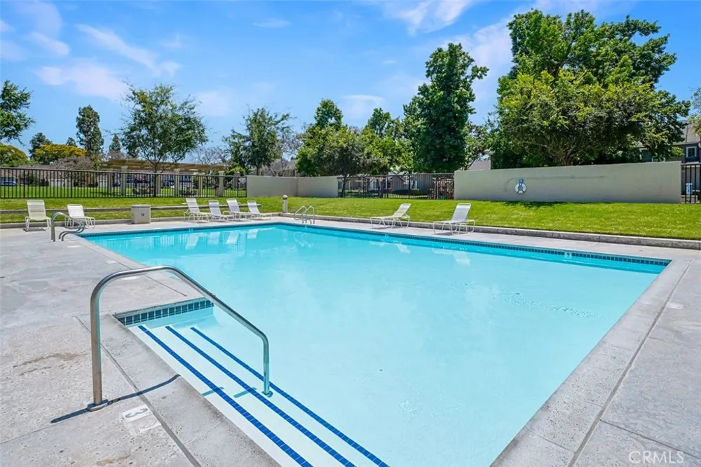 14 Greenleaf Irvine, CA 92604