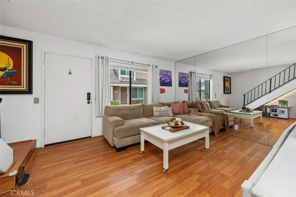 14 Greenleaf Irvine, CA 92604