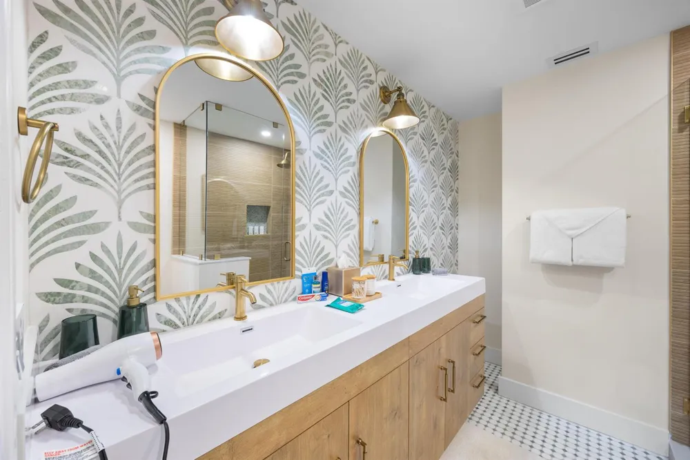 1096 SW 27th Avenue Boynton Beach, FL 33426