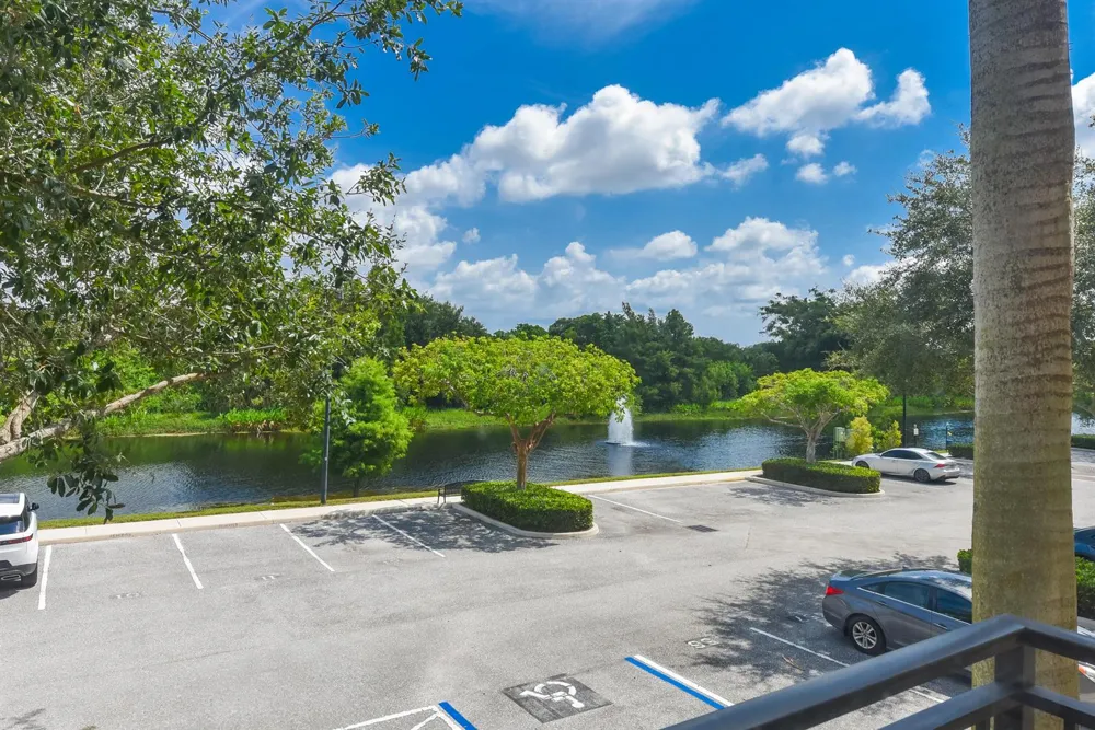 4907 Midtown Lane #1212 Palm Beach Gardens, FL 33418