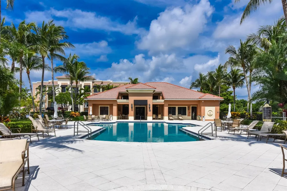4907 Midtown Lane #1212 Palm Beach Gardens, FL 33418