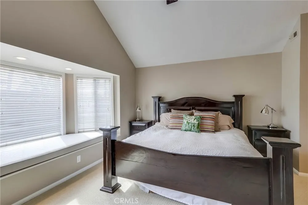 225 20th Huntington Beach, CA 92648