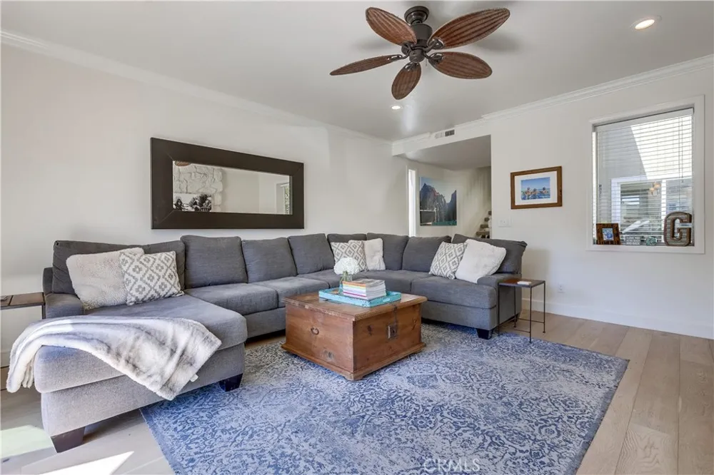 225 20th Huntington Beach, CA 92648
