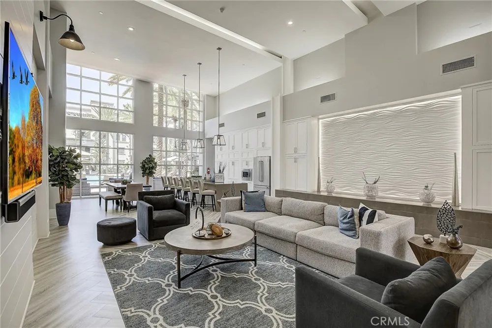 2458 Scholarship Irvine, CA 92612