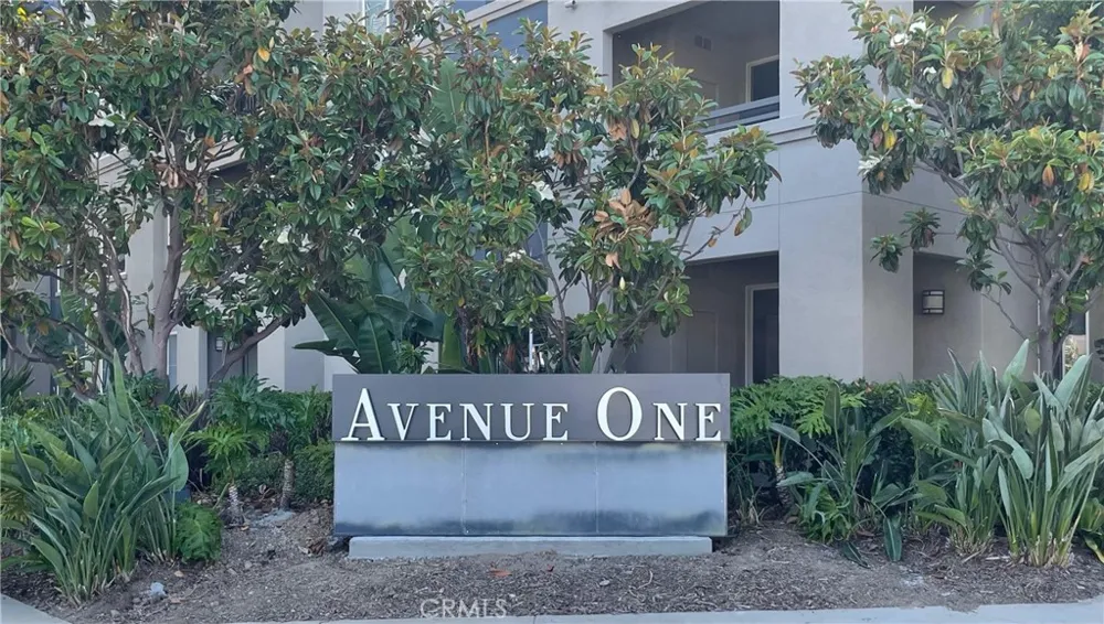 2458 Scholarship Irvine, CA 92612