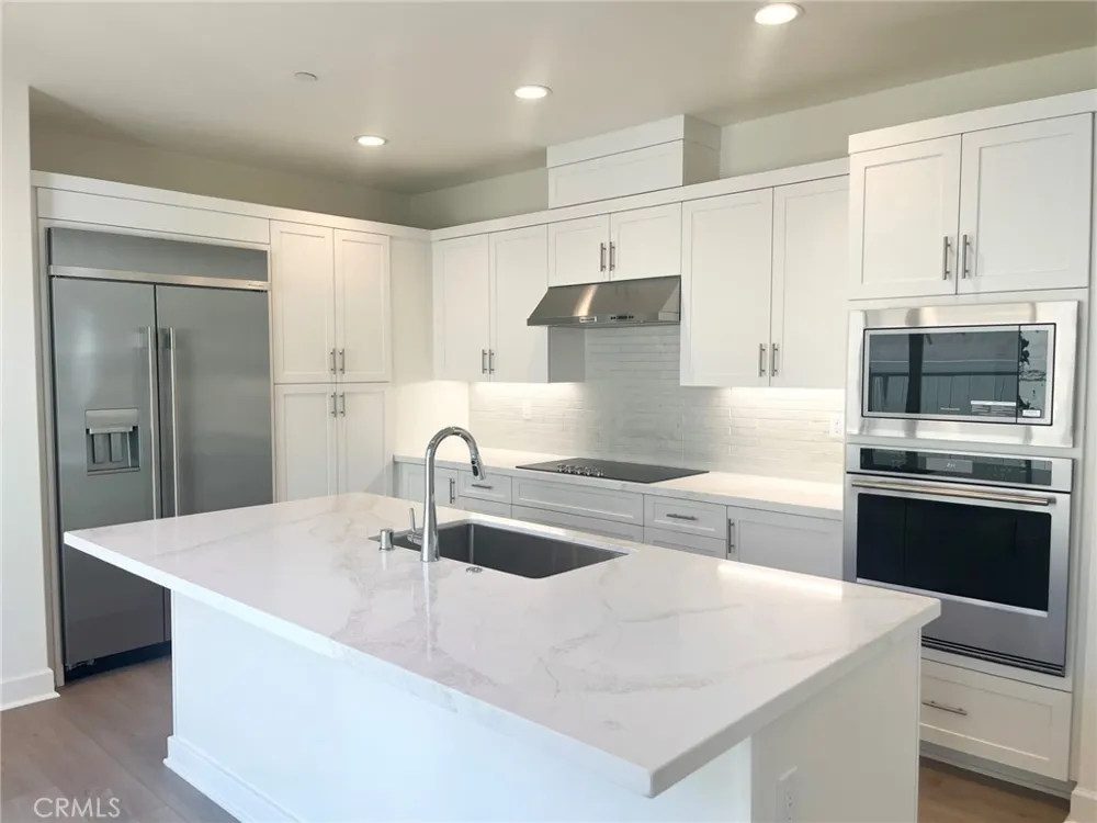 523 Tracy Place Ventura, CA 93004