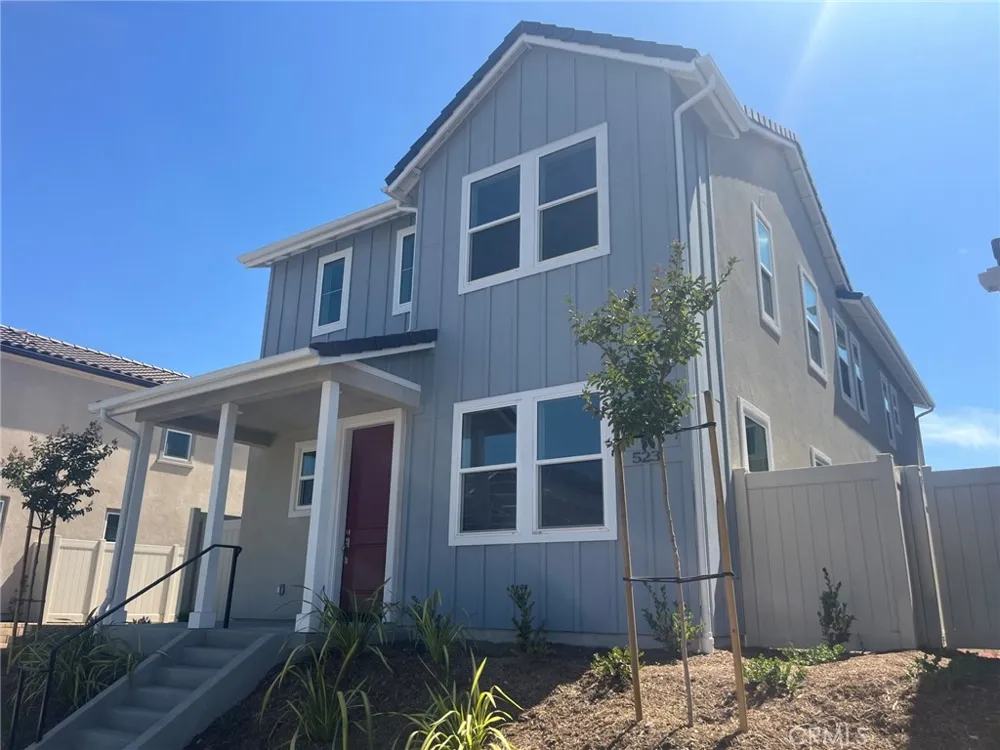 523 Tracy Place Ventura, CA 93004