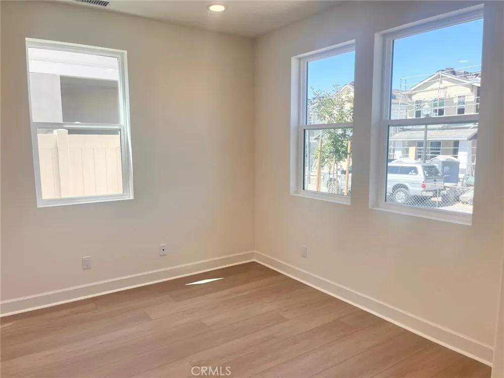 523 Tracy Place Ventura, CA 93004
