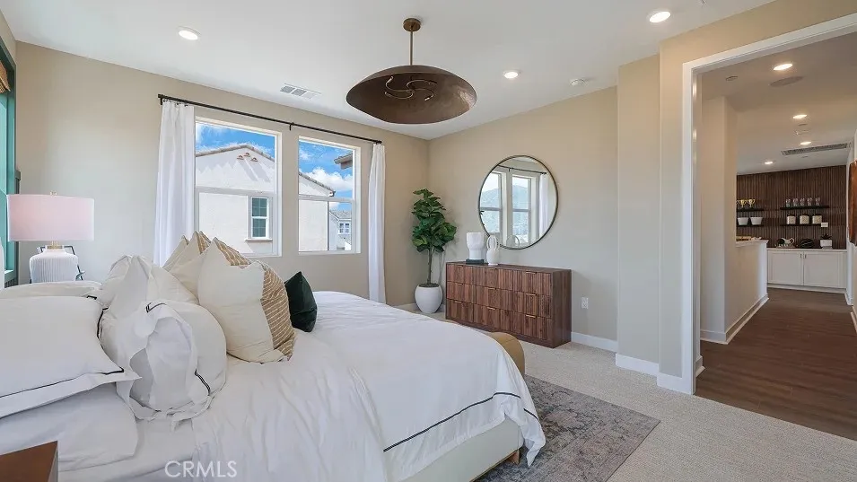 2148 Aneto Way Santa Paula, CA 93060