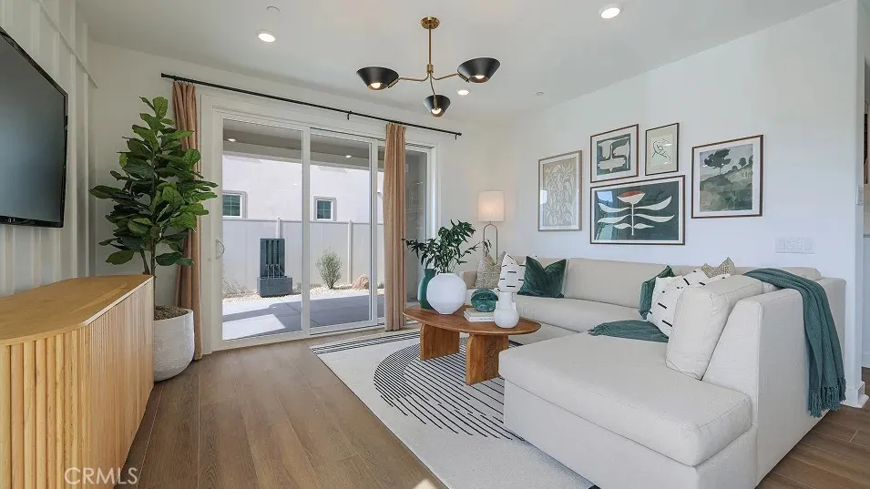 2148 Aneto Way Santa Paula, CA 93060