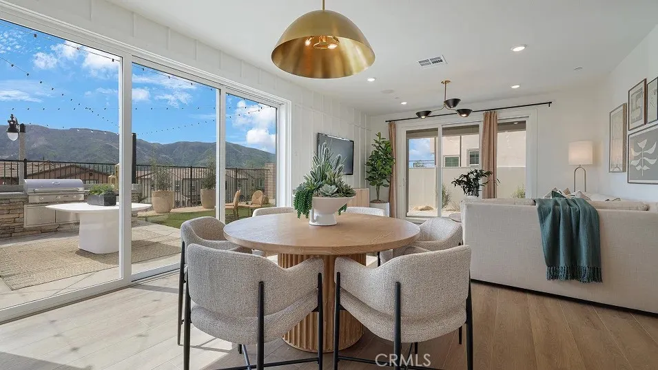 2148 Aneto Way Santa Paula, CA 93060