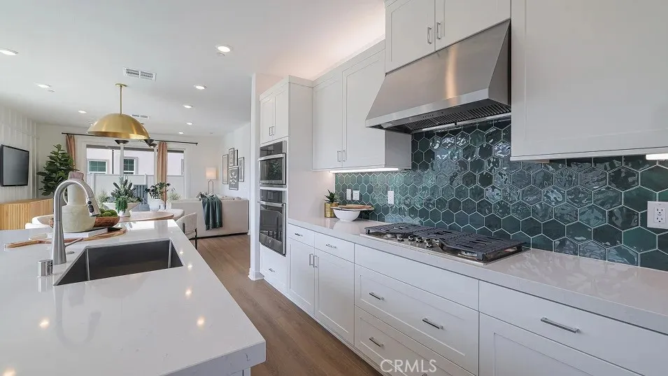 2148 Aneto Way Santa Paula, CA 93060