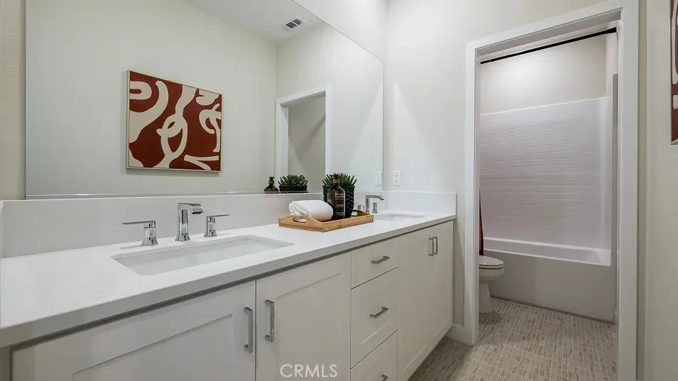 2146 Aneto Way Santa Paula, CA 93060