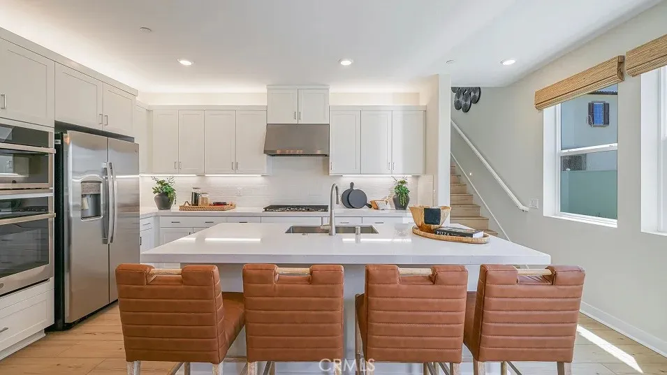 2146 Aneto Way Santa Paula, CA 93060