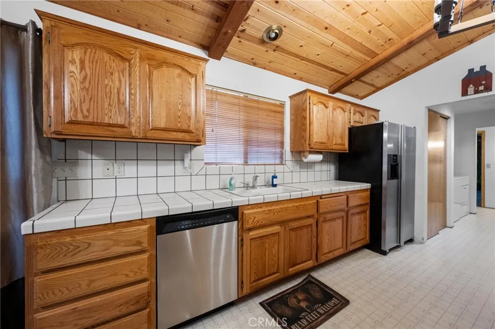 42745 Tannenbaum Big Bear Lake, CA 92315