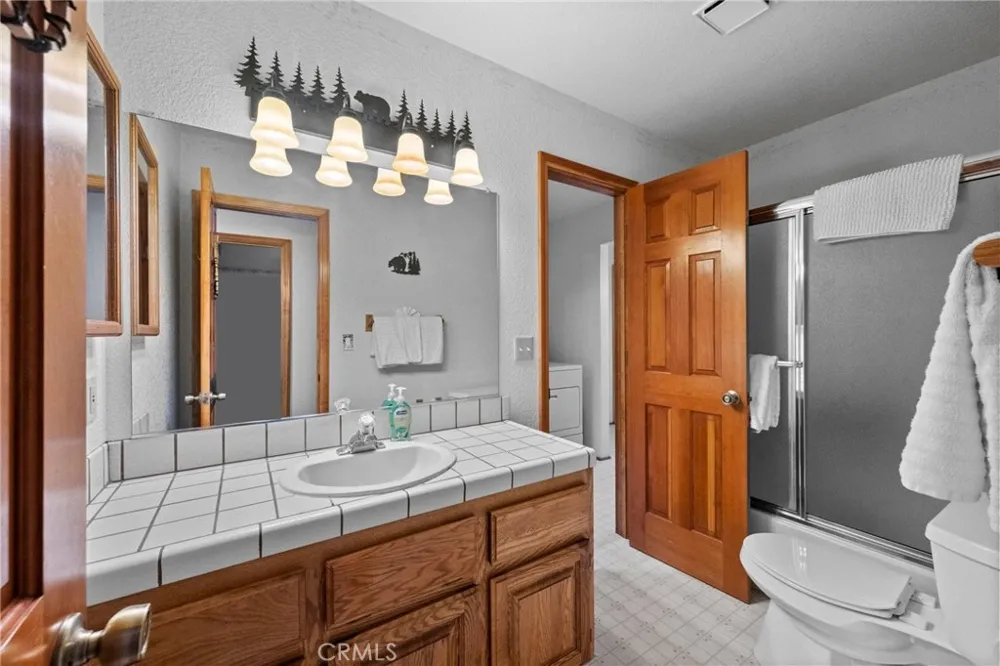 42745 Tannenbaum Big Bear Lake, CA 92315