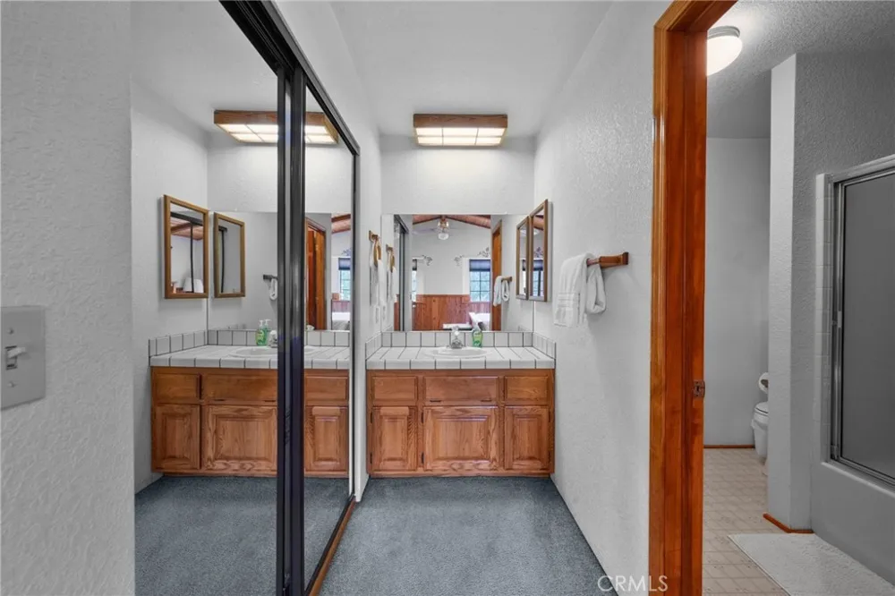 42745 Tannenbaum Big Bear Lake, CA 92315