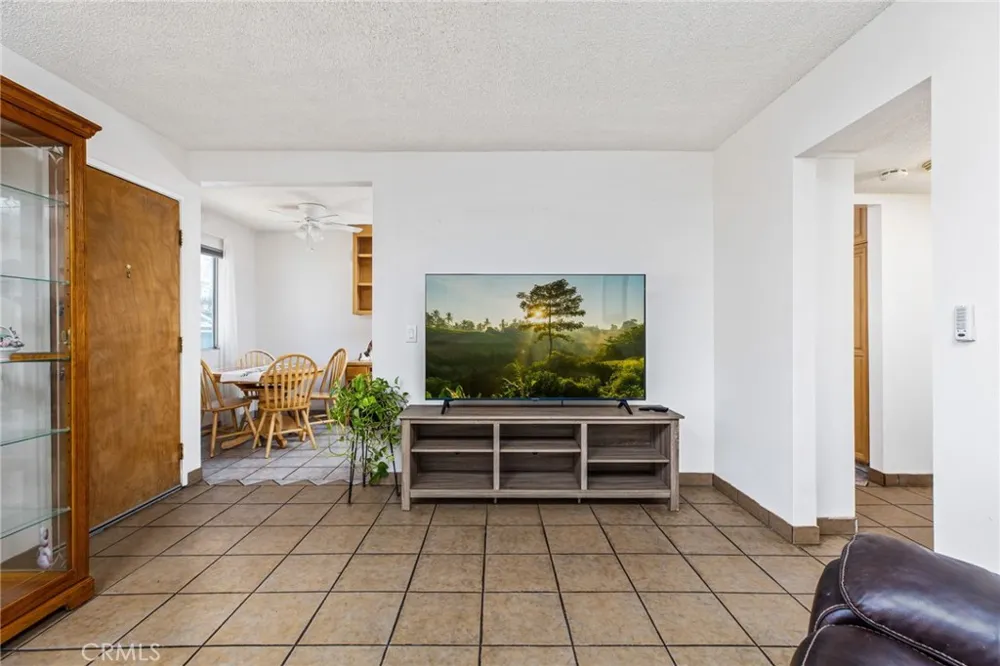 2236 San Padre Hemet, CA 92545
