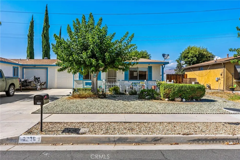 2236 San Padre Hemet, CA 92545