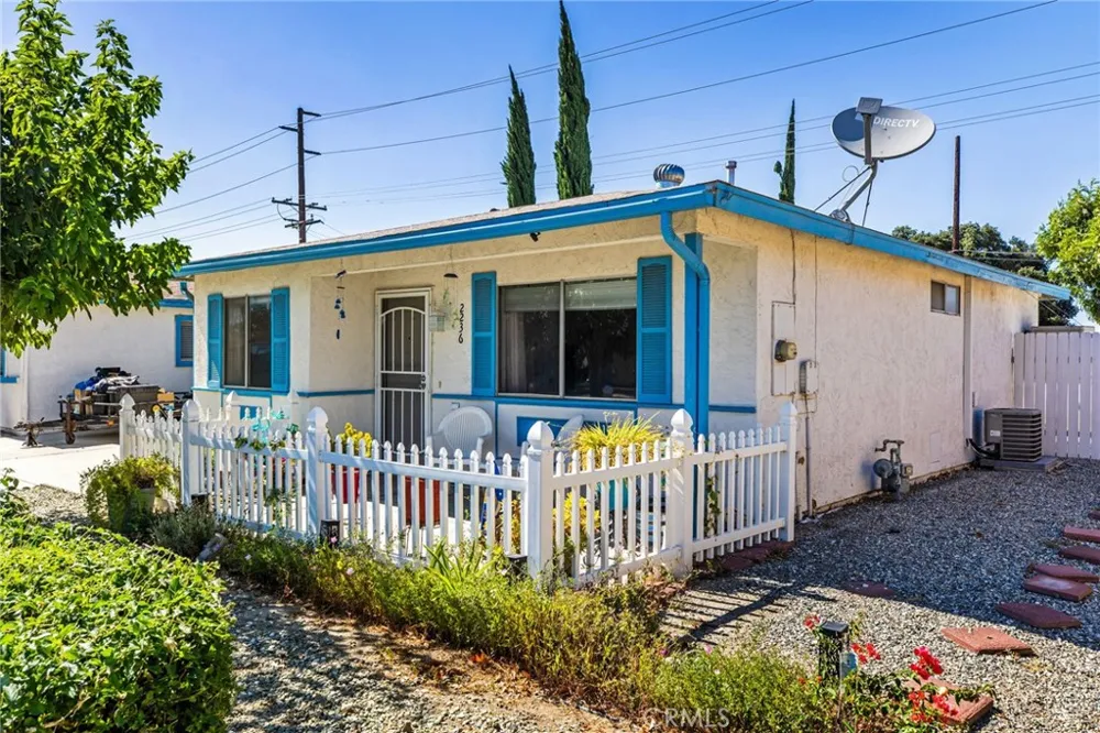 2236 San Padre Hemet, CA 92545