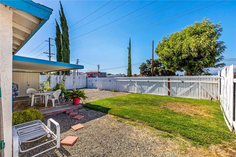 2236 San Padre Hemet, CA 92545