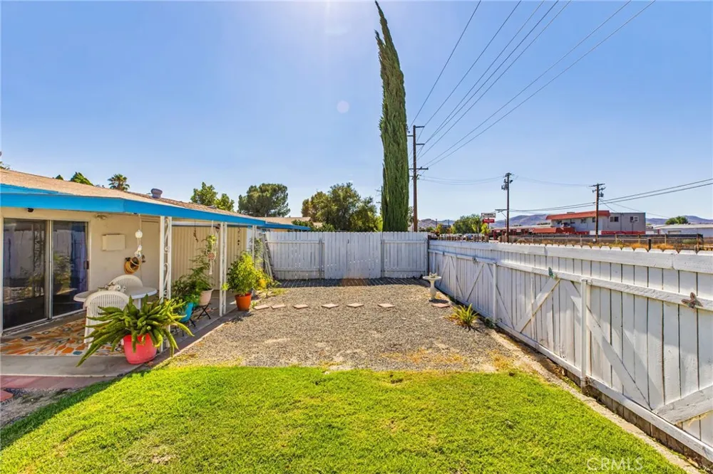 2236 San Padre Hemet, CA 92545