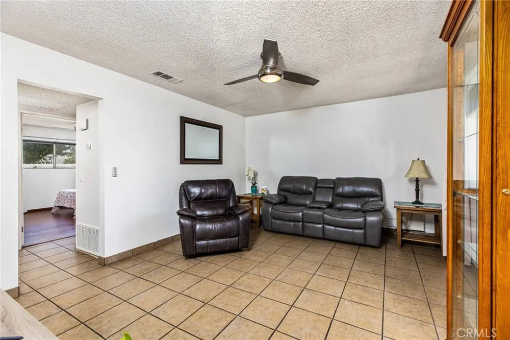 2236 San Padre Hemet, CA 92545