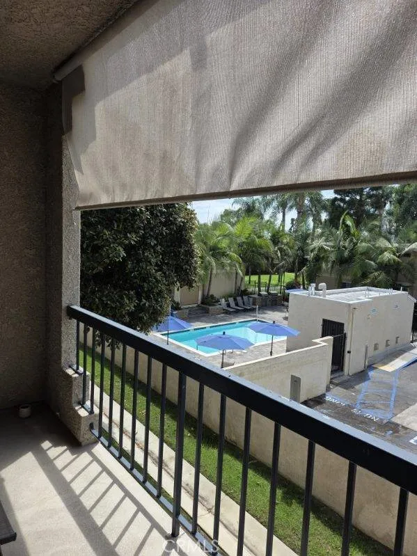 4591 Warner Avenue #203 Huntington Beach, CA 92649