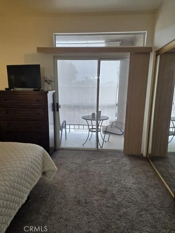 4591 Warner Avenue #203 Huntington Beach, CA 92649