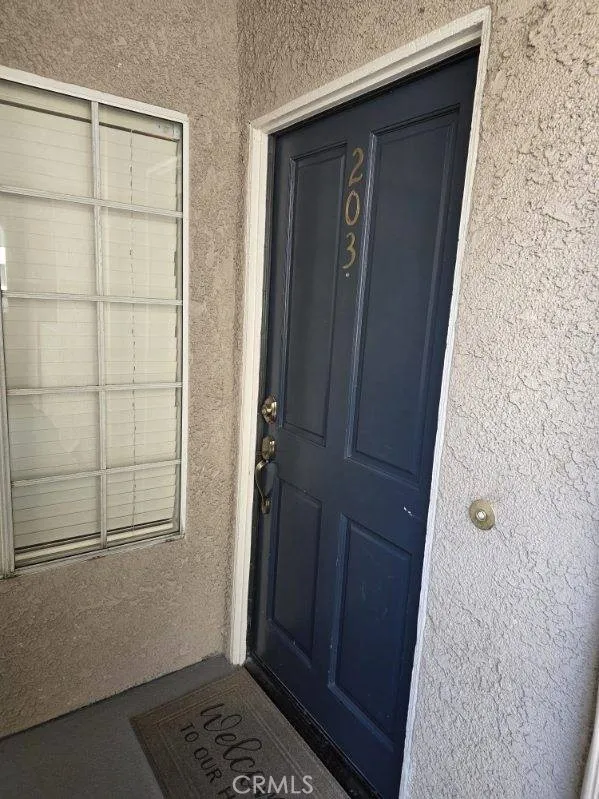 4591 Warner Avenue #203 Huntington Beach, CA 92649