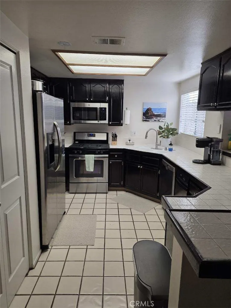 4591 Warner Avenue #203 Huntington Beach, CA 92649